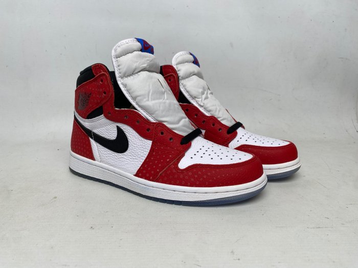 Air Jordan - Air Jordan 1 High - Sneakers - Størelse: EU 40.5 - Nyt med labels