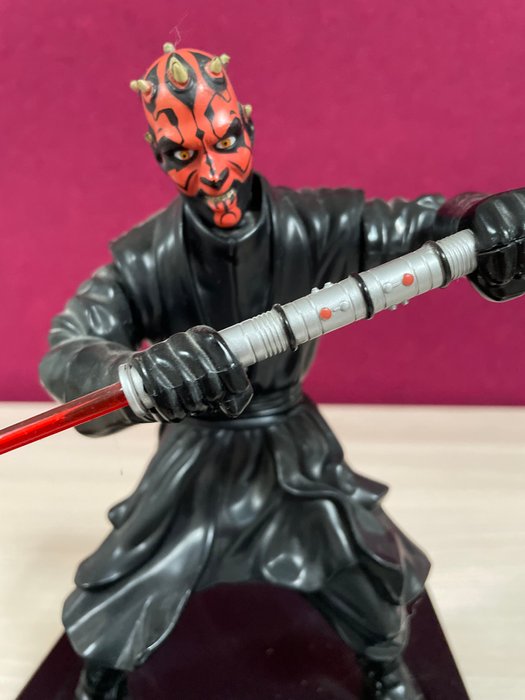 Darth Maul Action Figure  2 Darth Vader Helmets - 3 Actionfigur og statue