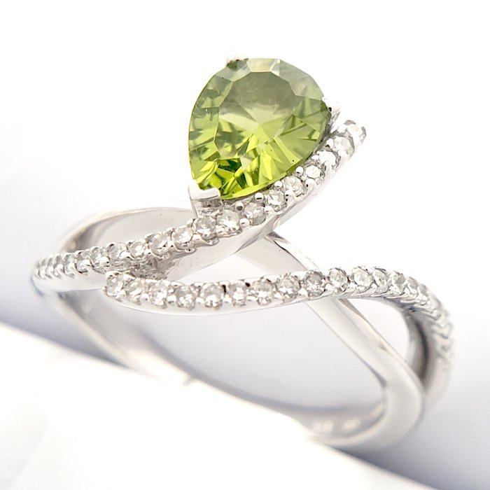 Smykkesæt med 2 dele - 14 karat Hvidguld -  2.97ct. tw. Peridot - Diamant