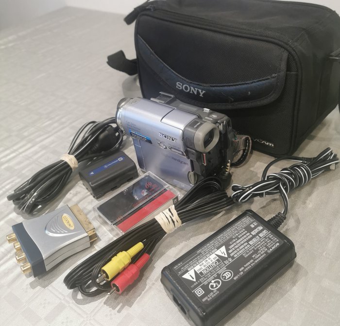 Sony DCR-TRV14E Digital Camcorder - MiniDV DV tapes Digital video kamera