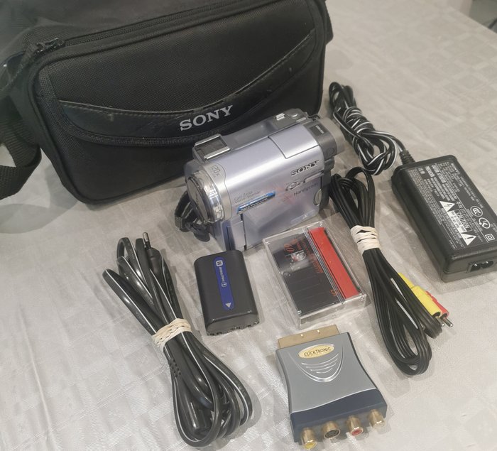 Sony DCR-TRV14E Digital Camcorder - MiniDV DV tapes Digital video kamera