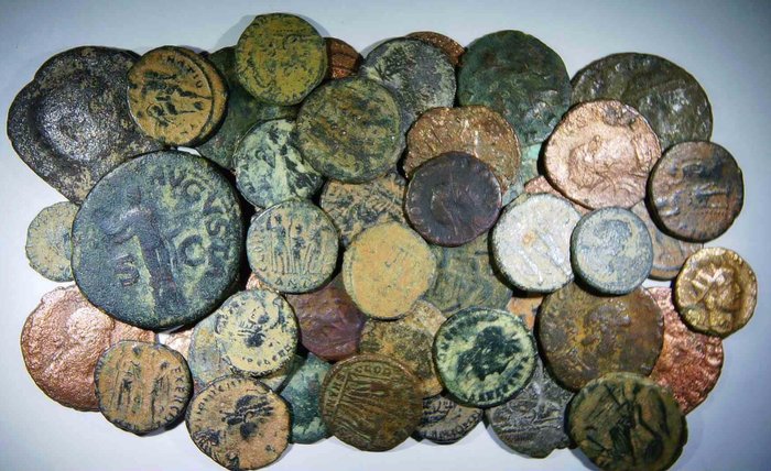 Romarriket. Lot of 56 Æ coins 1st century BC - 4th century AD  (Ingen mindstepris)