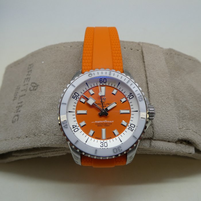 Breitling - SuperOcean Automatic 36 Cronomètre 'Orange Dial' - Ingen mindstepris - A1737721101S1 - Kvinder - 2011-nu