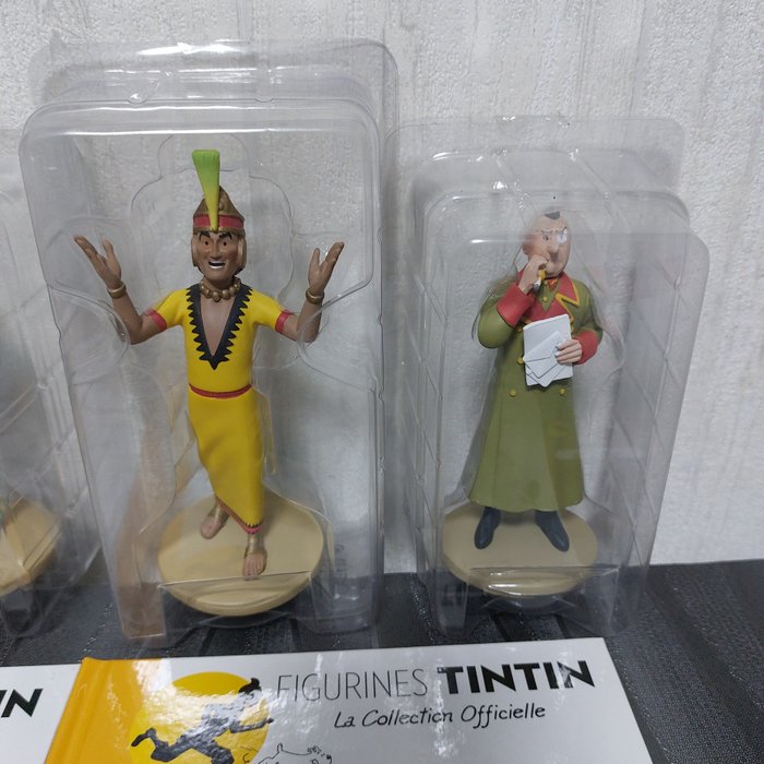 Moulinsart - Hergé - Statuette - Figurines Tintin - La Collection Officielle - les N°20 26 27 et 37 avec livret et certificat (4) - Harpiks