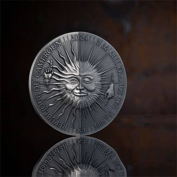 Cameroun. 2000 Francs 2024 Werewolf - Dual Essence - Antique Finish, 2 Oz (.999)  (Ingen mindstepris)