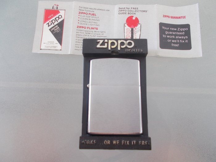 Vintage zippo 1974 unfired  50  years old lighter  unfired ////   //// - Lighter - Messing