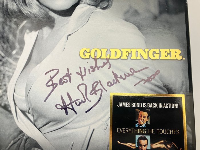 James Bond 007: Goldfinger - Honor Blackman as Pussy Galore (signed) - Sideshow Collectibles