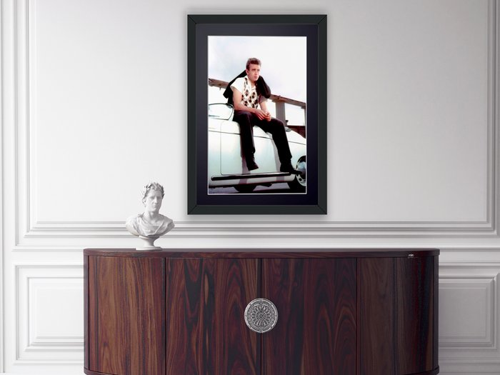 James Dean -Porsche 55 Speedster 1955 - Fine Art Photography - Luxury Wooden Framed 70X50 cm - Limited Edition Nr 01 of 30 - Serial ID 17173 - Original Certificate (COA), Hologram Logo Editor and QR Code - 100% New items.