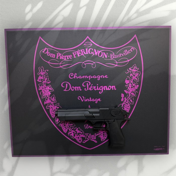 Daluxe Art - 1999 • Domperignon Purple Gun