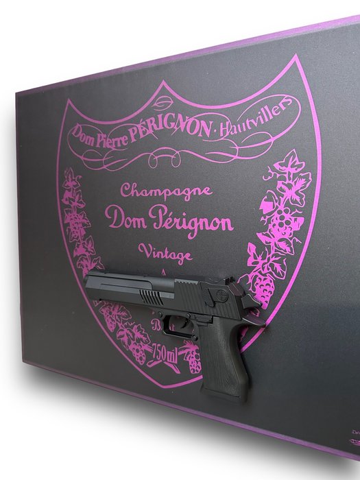 Daluxe Art - 1999 • Domperignon Purple Gun