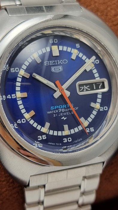 Seiko - Seiko 5 - Ingen mindstepris - Mænd - 1970-1979