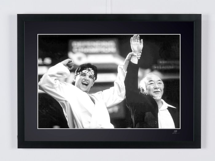 The Karate Kid - Pat Morita (Mr. Miyagi)  Ralph Macchio (Daniel San) - Fine Art Photography - Luxury Wooden Framed 70X50 cm - Limited Edition Nr 03 of 30 - Serial ID - Original Certificate (COA), Hologram Logo Editor and QR Code - 100% New items.