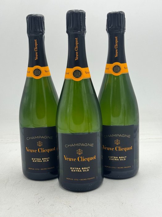 Veuve Clicquot, Extra Old - Champagne Extra Brut - 3 Flasker (0,75 L)