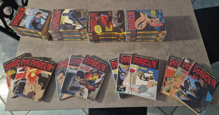 Diabolik nn 1/12 - nn 1/12 - nn 1/12 - nn 1/12 complete - anno XL - XLI - XLII - XLIII - 48 Comic - Første udgave