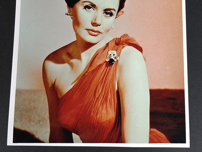 James Bond 007: Dr. No - Eunice Gayson (+) "Sylvia Trench" - Autograph, Photo with COA