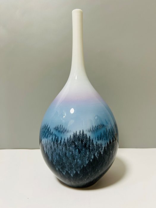 Vase - Porcelæn - Japan