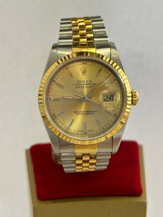 Rolex - Datejust - 16233 - Unisex - 2000-2010