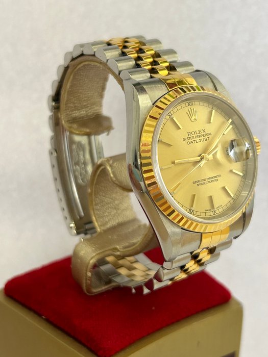 Rolex - Datejust - 16233 - Unisex - 2000-2010