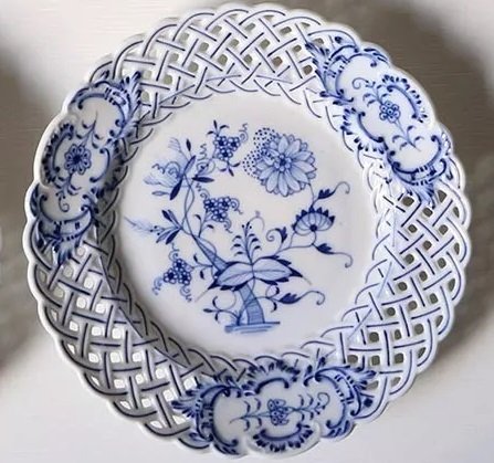 Carl Teichert - Tallerken (4) - Durchbruchteller Frühstücks-/Kaffeeteller Zwiebelmuster - Porcelæn - Vintage / 18cm ⌀