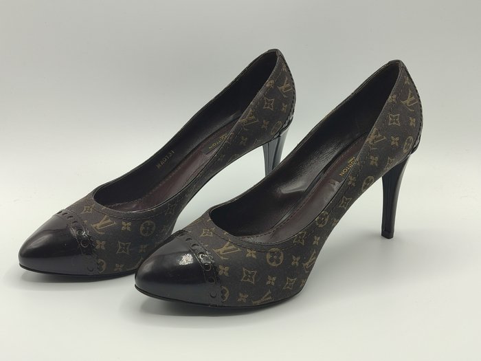 Louis Vuitton - Pumps - Størelse: Shoes / EU 38