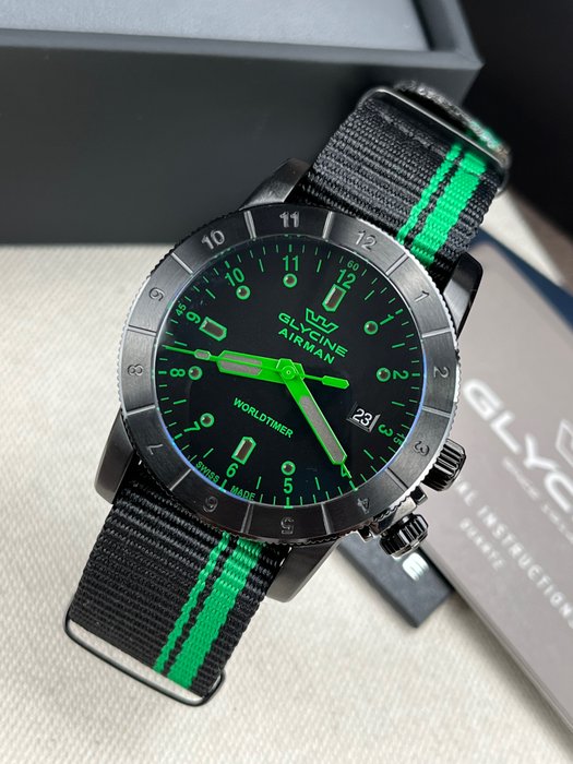 Glycine - Airman Green - Worldtimer Date - Ingen mindstepris - Mænd - 2011-nu