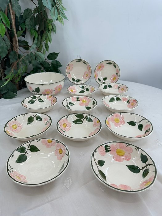 Tjener (13) - Villeroy  Boch Wild Rose 13-delt - Porcelæn - Håndmalet