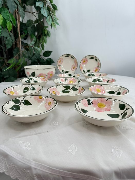 Tjener (13) - Villeroy  Boch Wild Rose 13-delt - Porcelæn - Håndmalet