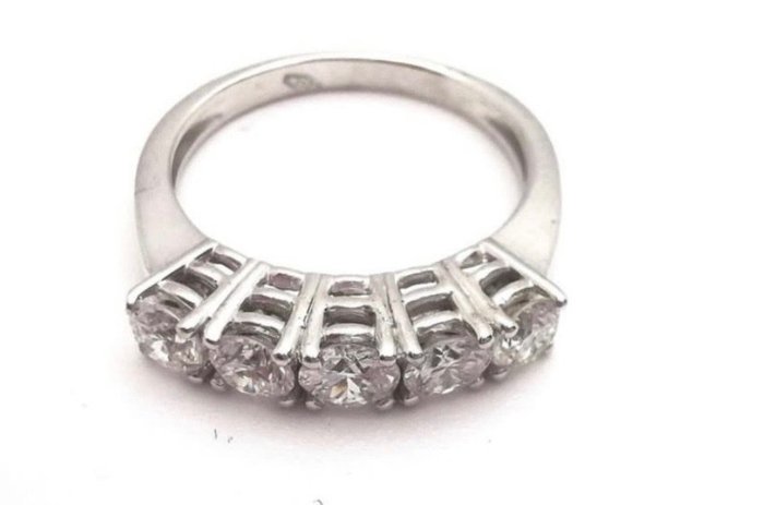 Ring - 18 kraat Hvidguld -  1.20ct. tw. Diamant (Natur)