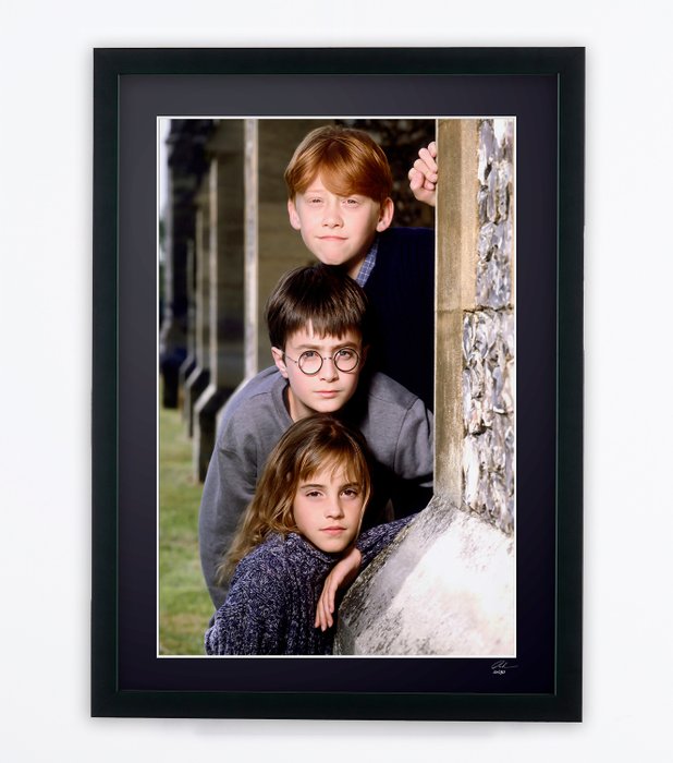 Harry Potter - Daniel Radcliffe, Emma Watson, Rupert Grint - Fine Art Photography - Luxury Wooden Framed 70X50 cm - Limited Edition Nr 01 of 30 - Serial ID 17280 - Original Certificate (COA), Hologram Logo Editor and QR Code - 100% New items.