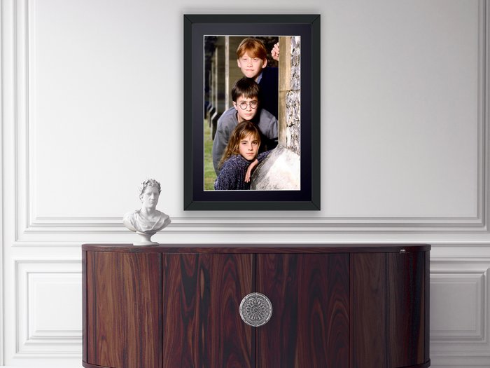 Harry Potter - Daniel Radcliffe, Emma Watson, Rupert Grint - Fine Art Photography - Luxury Wooden Framed 70X50 cm - Limited Edition Nr 01 of 30 - Serial ID 17280 - Original Certificate (COA), Hologram Logo Editor and QR Code - 100% New items.