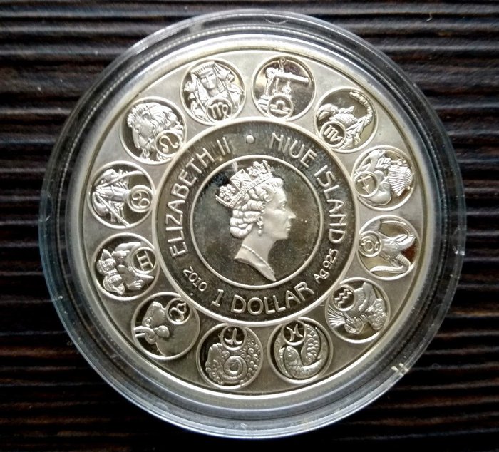 Niue 1 Dollar 2010 'Zodiac Capricorn - A Mucha' Proof  (Ingen mindstepris)