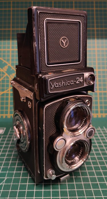 Yashica 24 Twin Lens Reflex. 120/mellemformat kamera  (Ingen mindstepris)