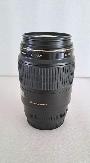 Canon Macro EF 100mm 1:2.8 USM Ultrasonic Makroobjektiv