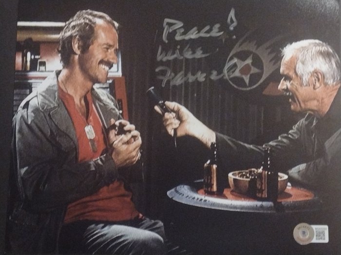 M.A.S.H. - Mike Farrell (Captain B.J. Hunnicutt) - Signed Photo with Beckett COA