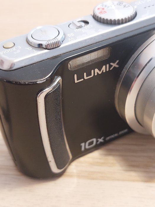 Panasonic Lumix Leica DMC-TZ5 Digitalkamera