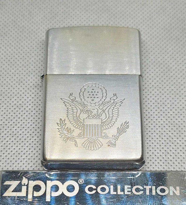 Zippo, Aguila USA Año 2000 Mes Enero - Lighter - Stål