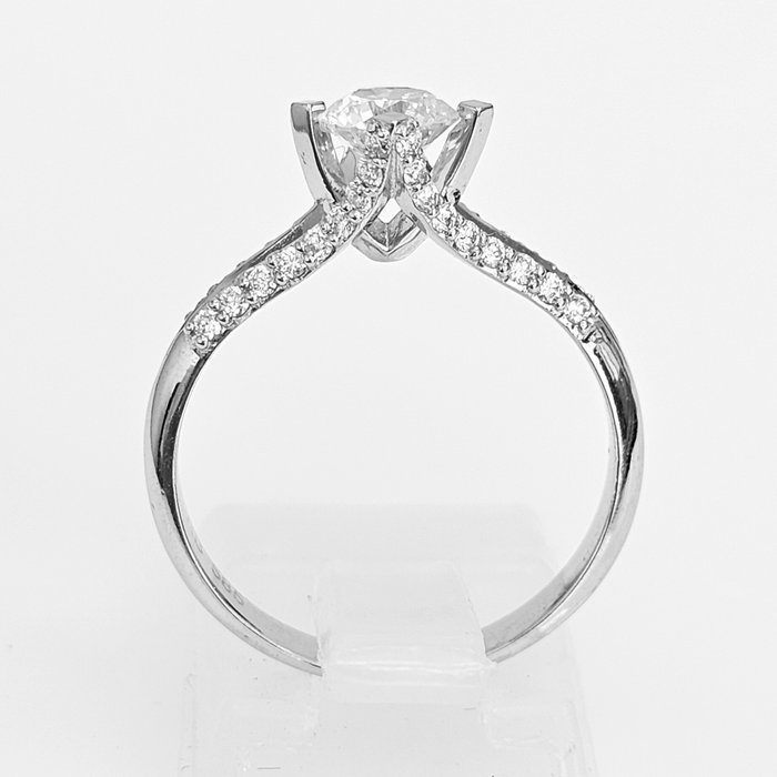 Ring - 14 karat Hvidguld -  1.06ct. tw. Diamant (Natur) - Diamant