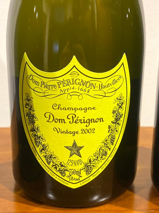 Dom Pérignon, Andy Warhol Limited Edition, Pink, Yellow and Blue 2000  2002 (2) - Champagne Brut - 3 Flasker (0,75 L)