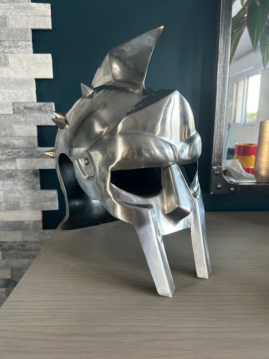 Gladiator - Russell Crowe - Collectors edition, Replica Prop, In Stainless Steel - 1:1 Scale - Kostume