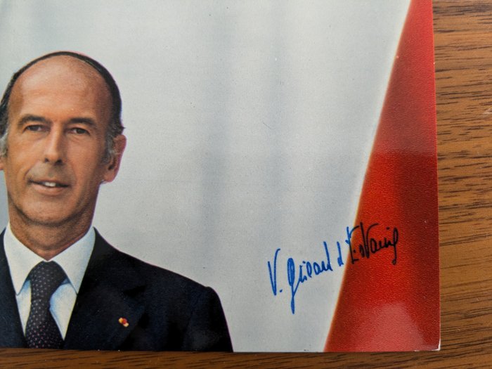 Dokument - Valéry Giscard D'Estaing - Autographe signed photo - 1980