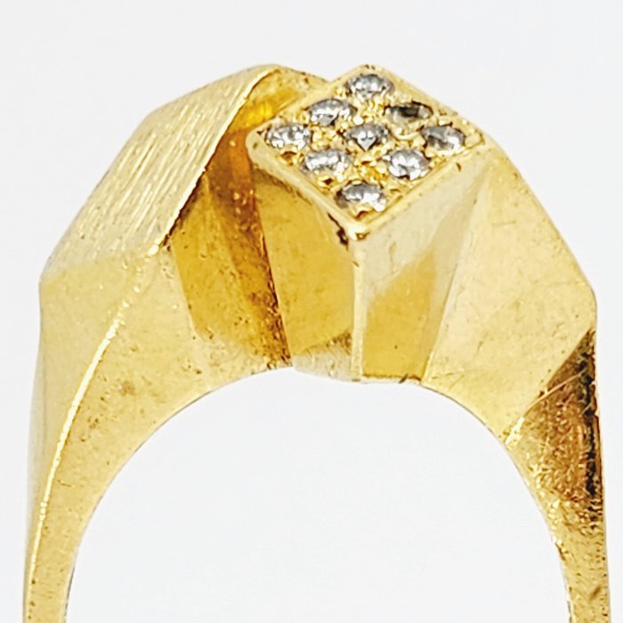 Ring - 18 kraat Gulguld -  0.63ct. tw. Diamant (Natur)