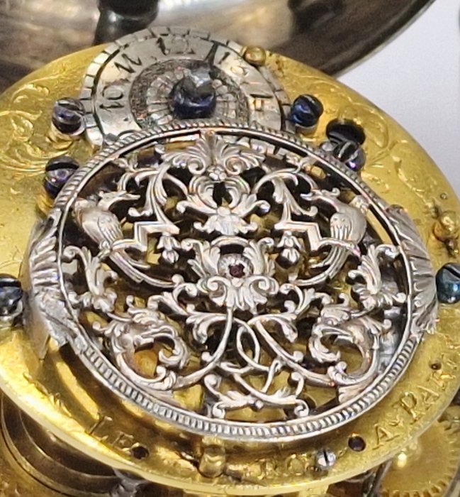 LE ROY a PARIS - Oignon - Quarter Repeater Montre Toc - Silberkloben mit Vögel - Paris omkring 1700