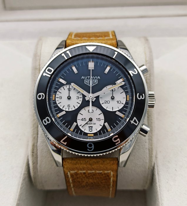 TAG Heuer - Autavia Heritage Chronograph - CBE2110 - Mænd - 2020+