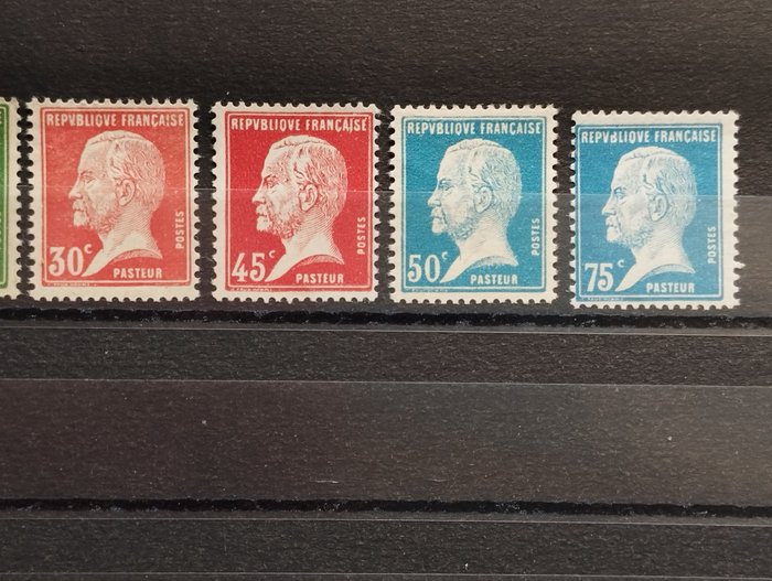 Frankrig 1923/1924 - Pasteur og JO Paris 1924 - Yvert 170 / 186 Neufs** luxe