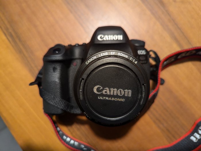 Canon EOS 6D Mark II + EF 50mm F1.4 Digitalt refleks kamera (DSLR)