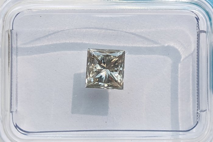 Ingen mindstepris - 1 pcs Diamant  (Naturfarvet)  - 0.87 ct - Light Grå - SI2 - International Gemological Institute (IGI)