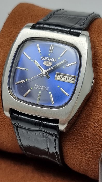 Seiko - Seiko 5 - Ingen mindstepris - Mænd - 1970-1979