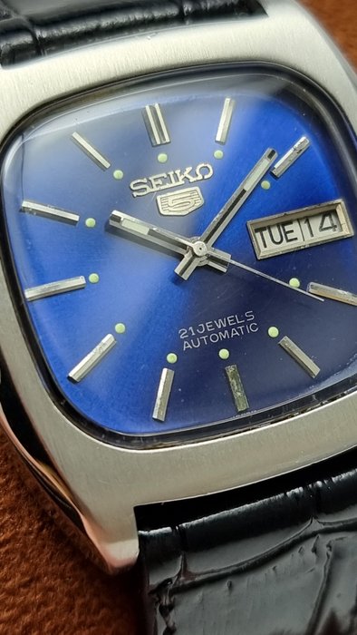 Seiko - Seiko 5 - Ingen mindstepris - Mænd - 1970-1979