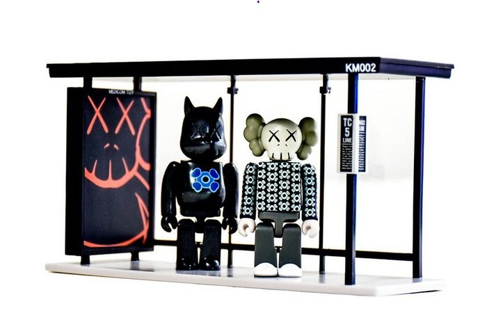 Kaws (1974) - Kubrick Bus Stop 2 Be@rbrick Medicom Toy