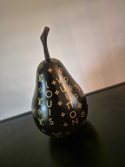 Francis - Pear Louis Vuitton